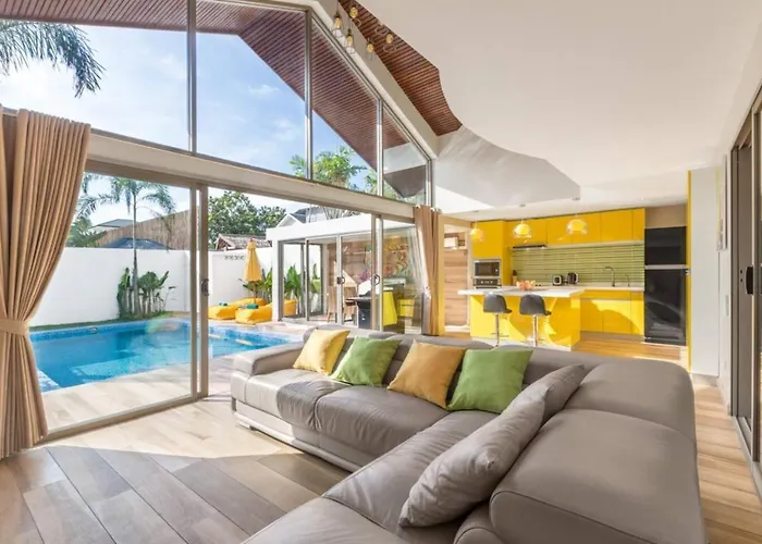 2-Bdr Luxury Villa At A Villa Resort With Beach Club And Concierge Service